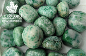 Fuchsite in Quartz Tumbled Stones