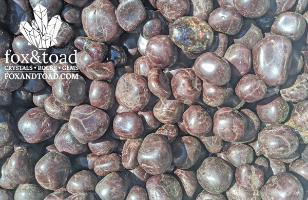 Garnet Tumbled Stones